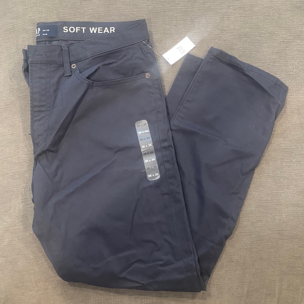 Men’s navy Gap chinos